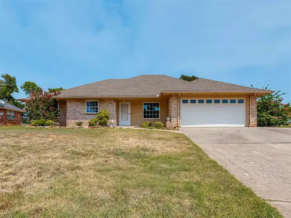 1520 Winding Creek Road, Moore, OK 73160