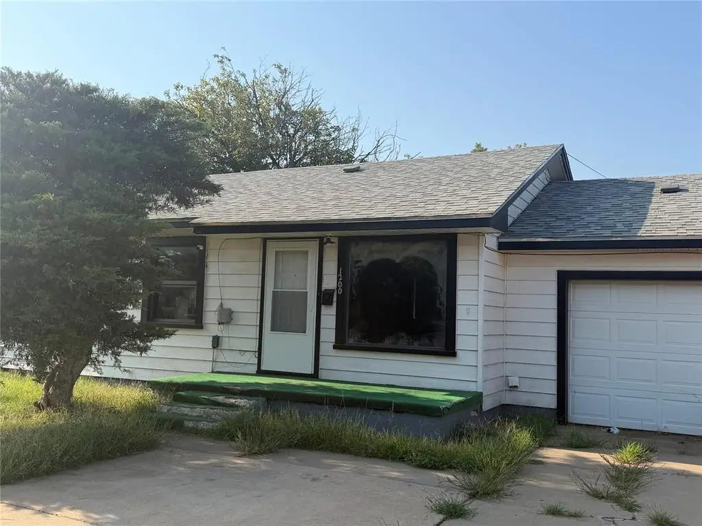 1200 E Cherry Street, Altus, OK 73521 - #1