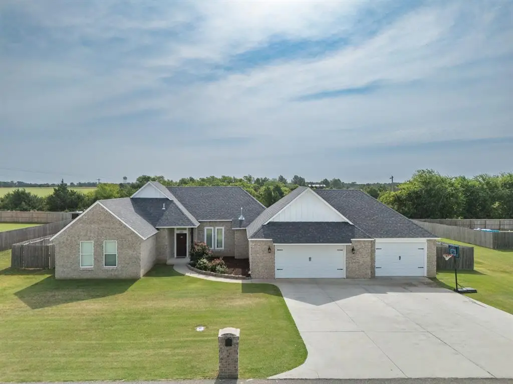 8185 Madison Avenue, Shawnee, OK 74804 - #1