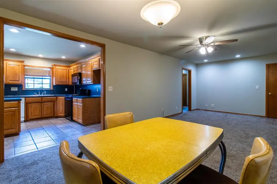 912 Birch Street, Wellston, OK 74881 - #2