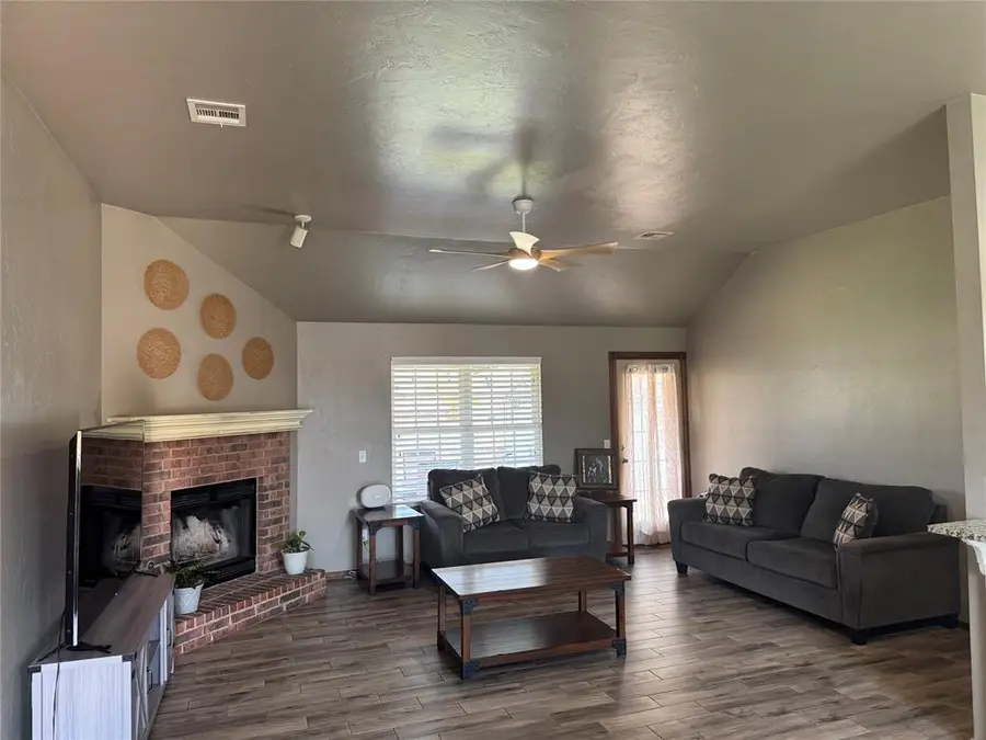 1121 NW Phils Way, Piedmont, OK 73078 - #2