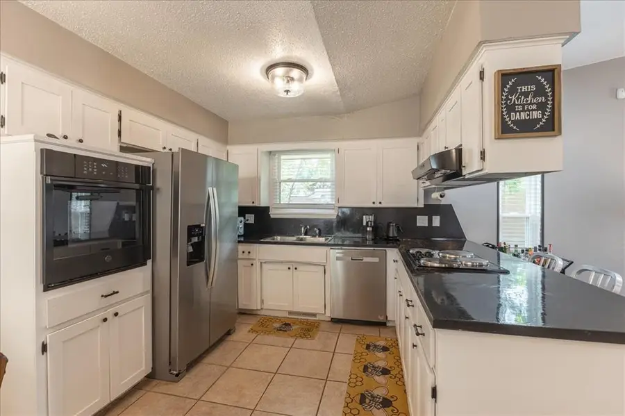 3809 Corbett Drive, Del City, OK 73115 - #2
