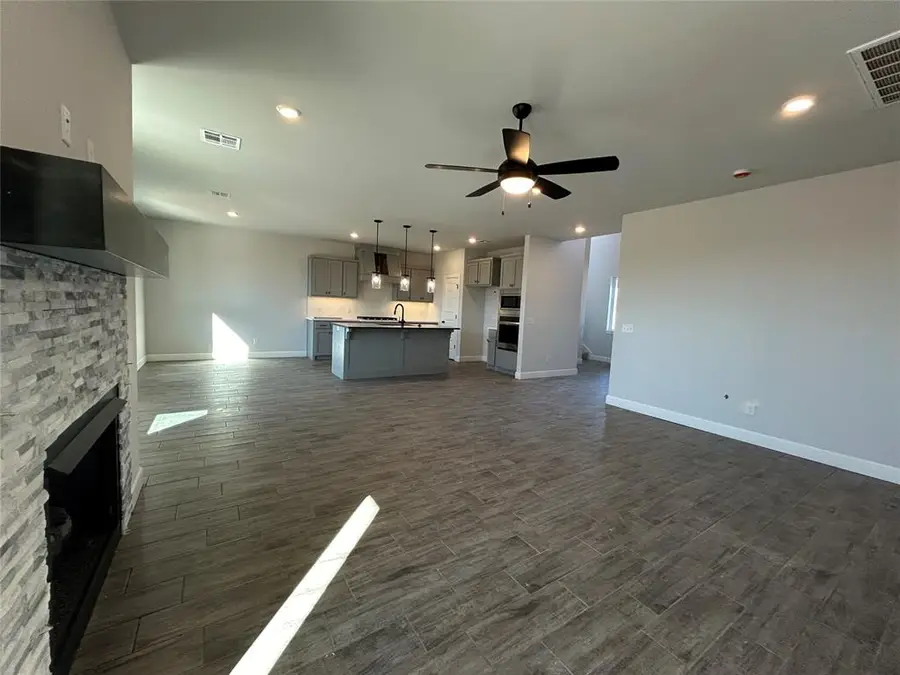 1313 Lighthorsemen Way, Choctaw, OK 73020 - #3