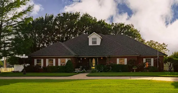 25 Independence Drive, Elk City, OK 73644