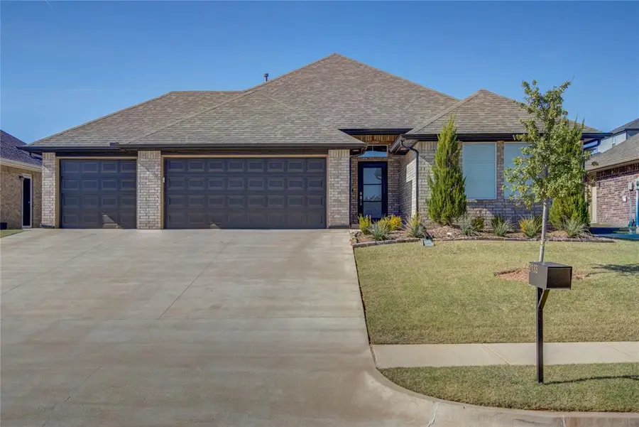 2133 Santa Monica Street, Edmond, OK 73034 - #2