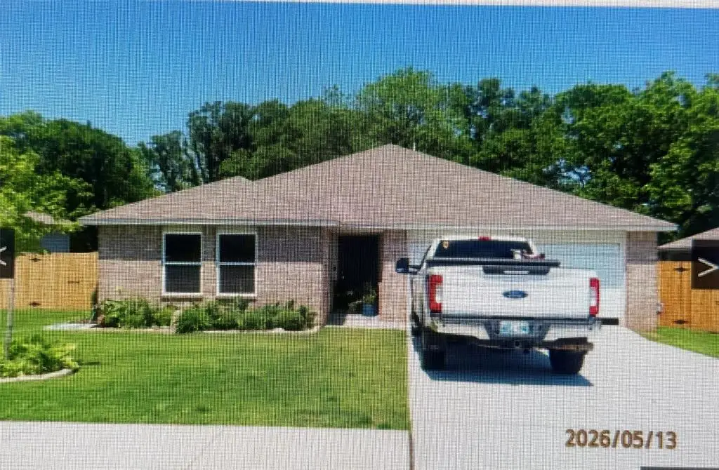 831 Twin Lakes Drive, Noble, OK 73068 - #1
