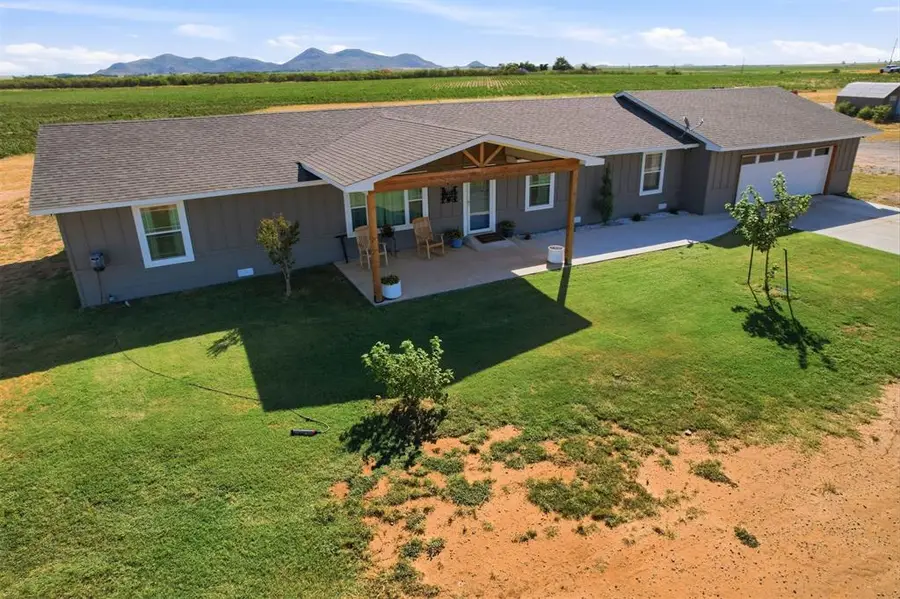 21105 E County Road 162, Headrick, OK 73549 - #2