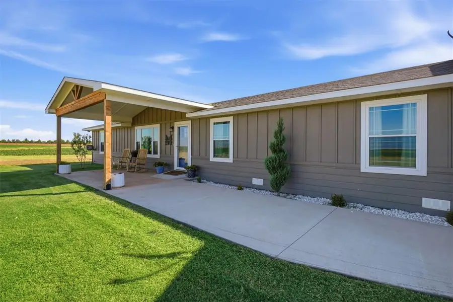 21105 E County Road 162, Headrick, OK 73549 - #3