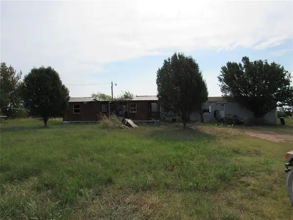 129 Hawk Spring Drive, McLoud, OK 74851