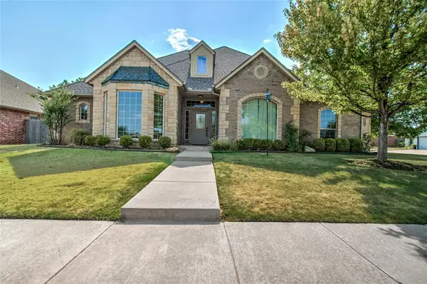 4712 NW 157th Terrace, Edmond, OK 73013