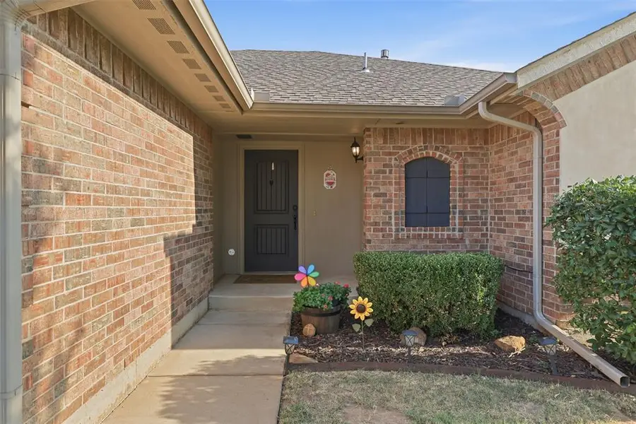 604 Apple Tree Lane, Moore, OK 73160 - #3