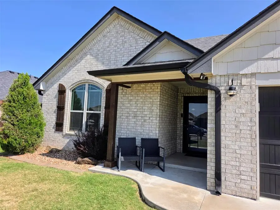 1916 Twisted Oak Court, Shawnee, OK 74804 - #3