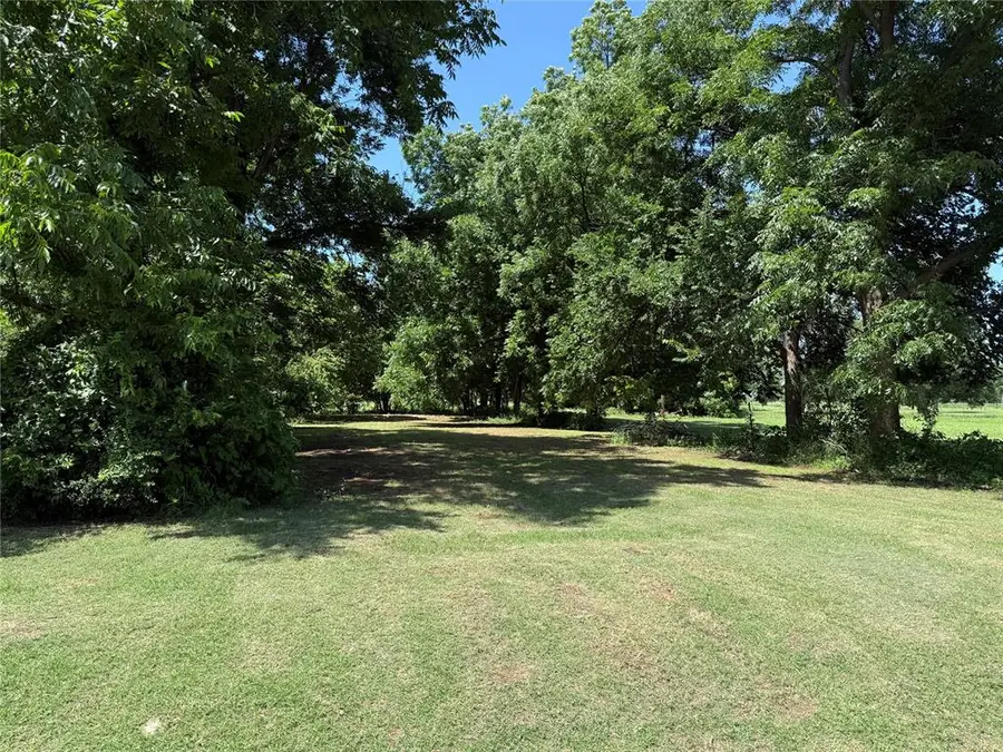 912 W Logan Avenue, Guthrie, OK 73044 - #3