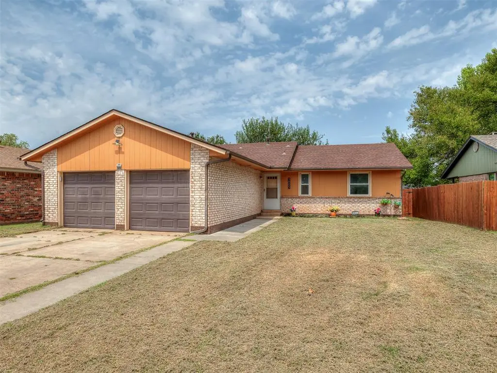 3805 Oak Valley Road, Oklahoma City, OK 73135 - #1
