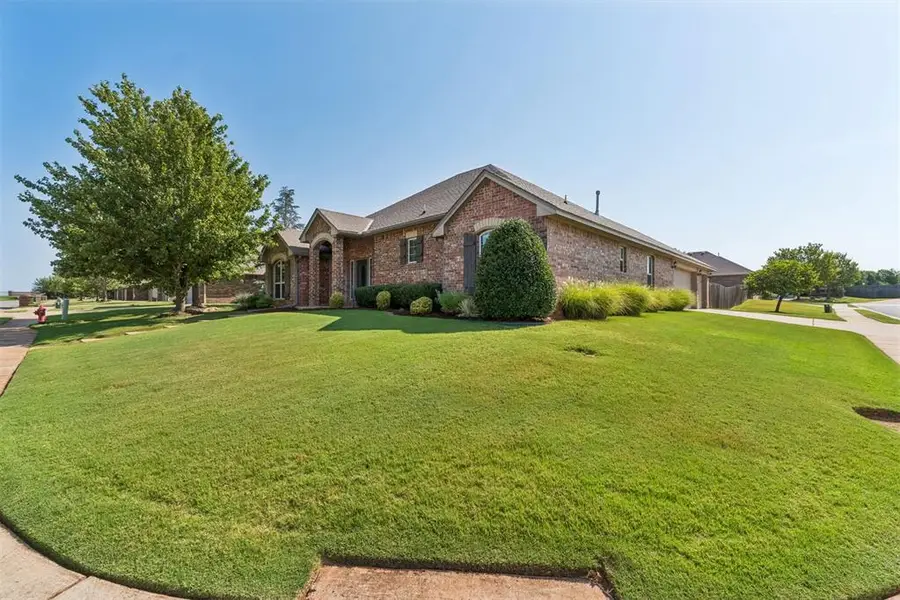 2008 Kendal Court, Edmond, OK 73003 - #2