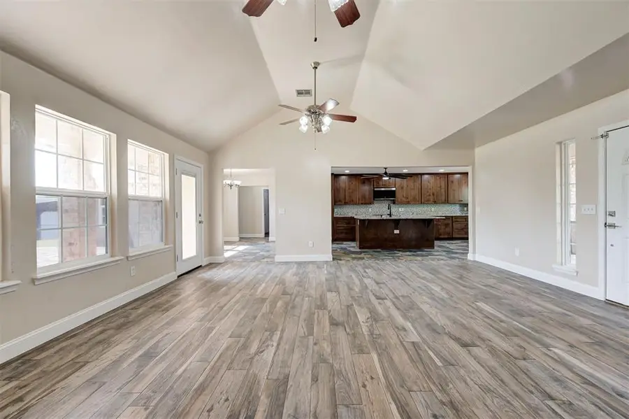919 County Street 2935, Tuttle, OK 73089 - #2