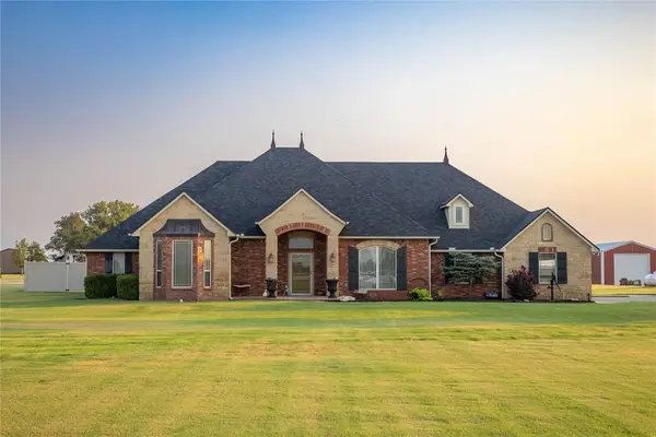 24191 E 996 Road, Weatherford, OK 73096