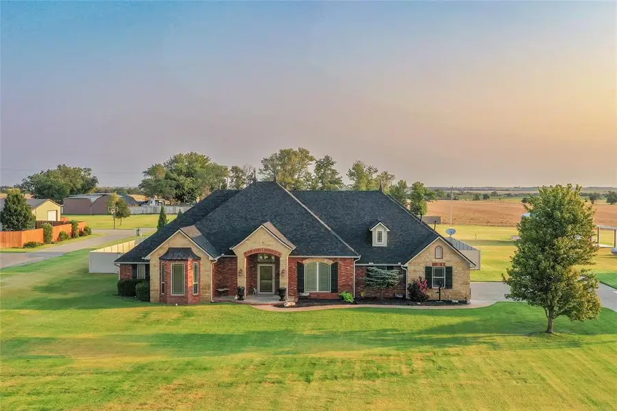24191 E 996 Road, Weatherford, OK 73096 - #2