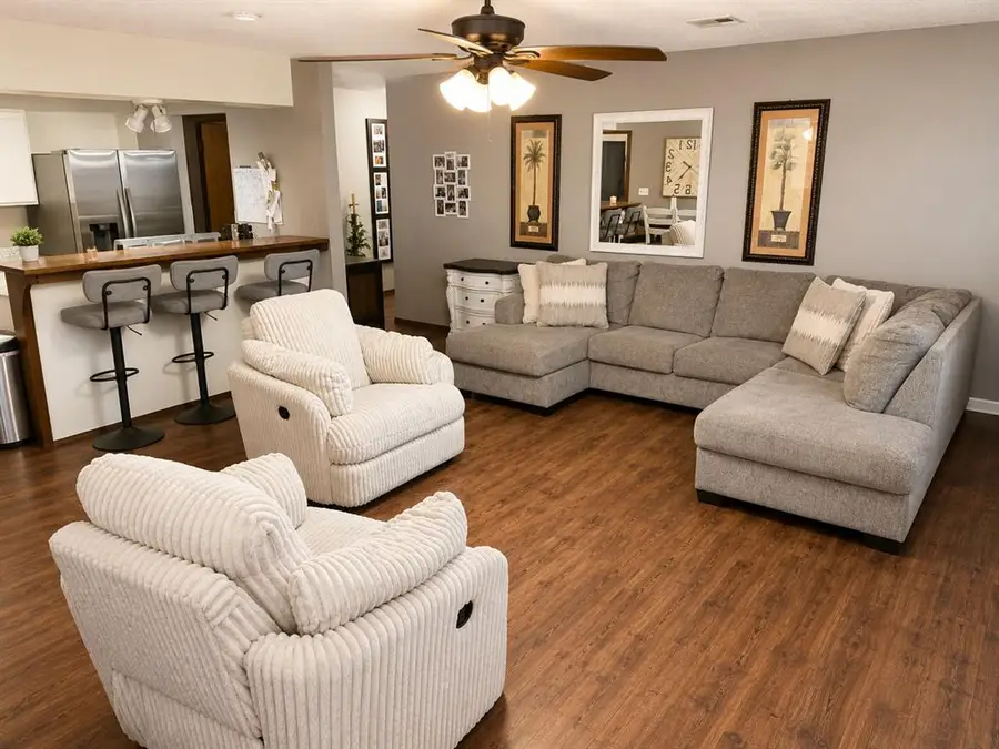 409 S 23rd Place, Clinton, OK 73601 - #3