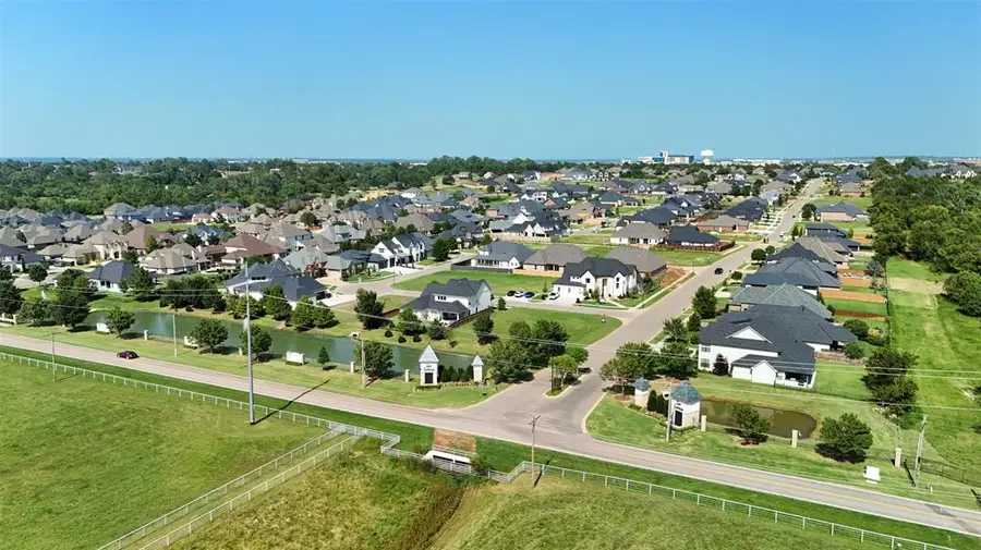3006 Escalon Drive, Norman, OK 73072 - #3