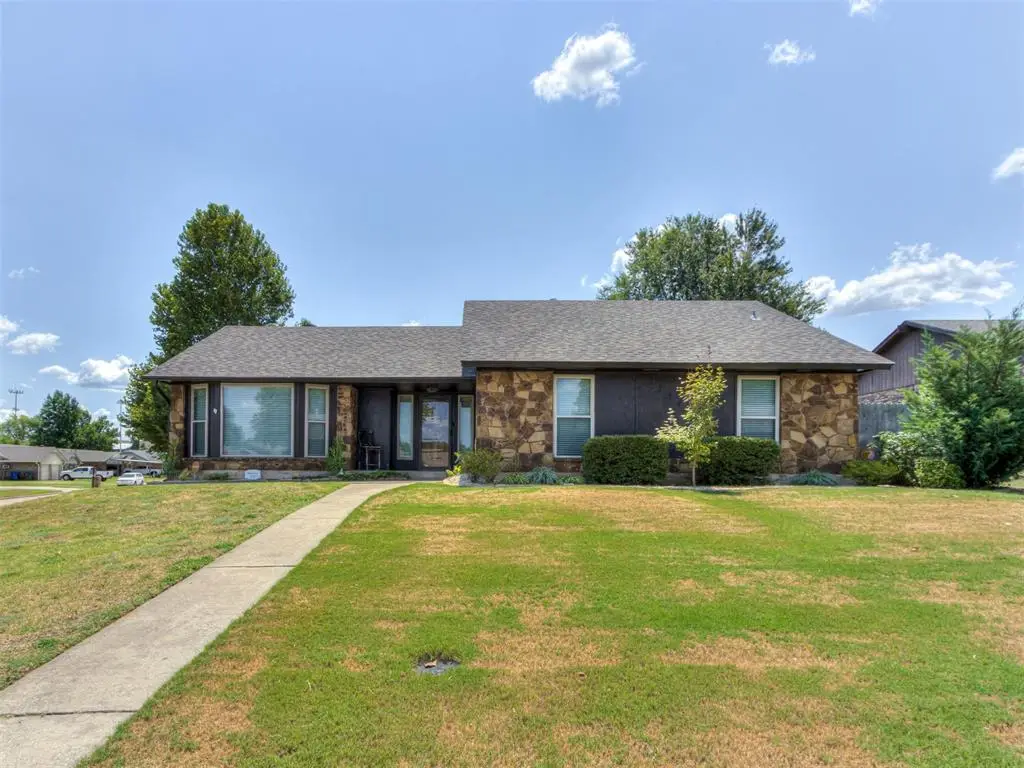 9724 Kent Drive, Midwest City, OK 73130 - #1