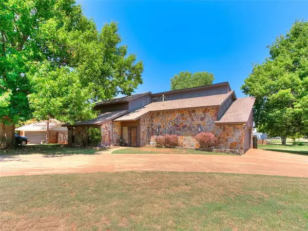 12113 Old Farm Circle, Oklahoma City, OK 73120