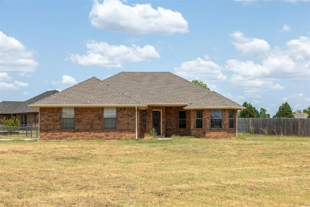 893 S Cemetery Road, Tuttle, OK 73089 - #1