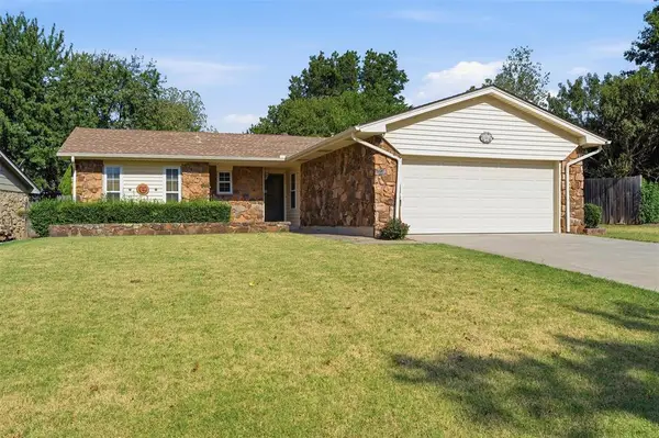 11913 O Casey Street, Yukon, OK 73099