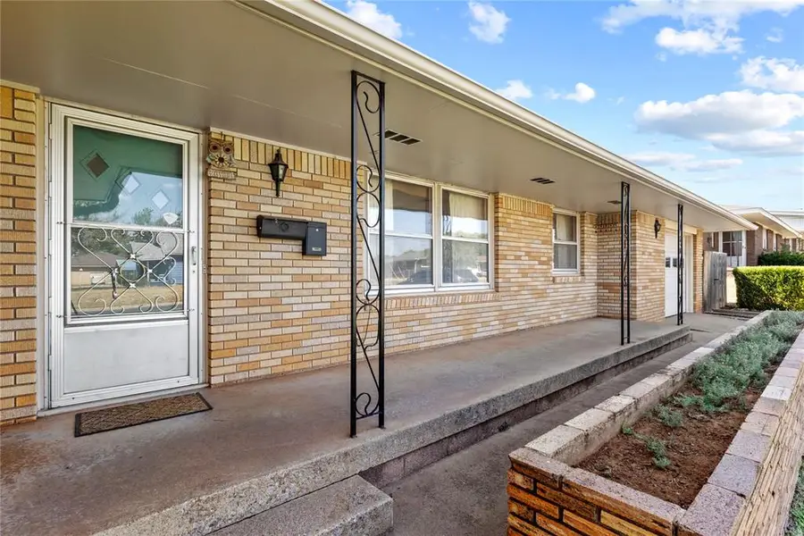 601 N Kansas Street, Weatherford, OK 73096 - #2