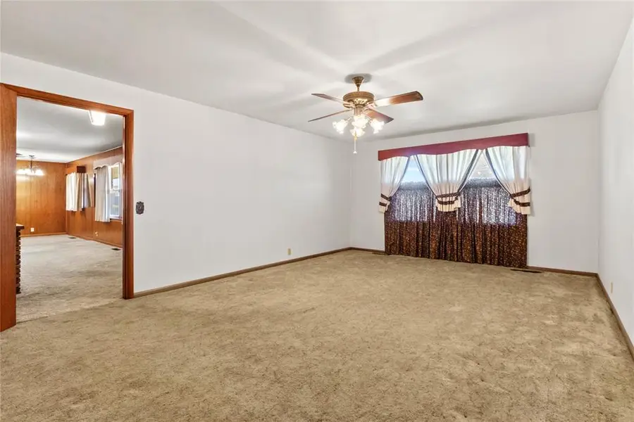 601 N Kansas Street, Weatherford, OK 73096 - #3