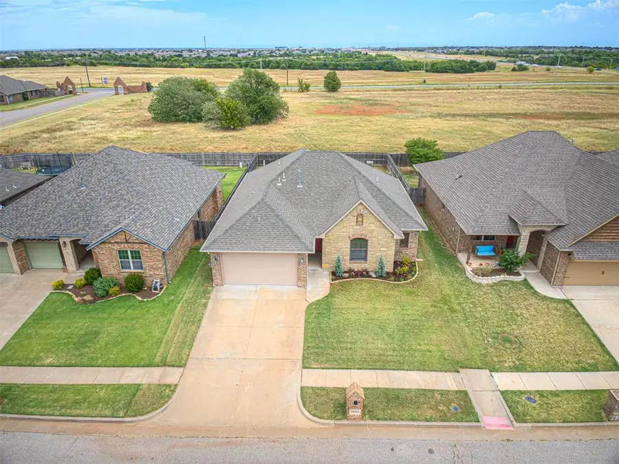 14004 Georgian Way, Yukon, OK 73099 - #3
