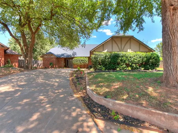 500 Concord Lane, Edmond, OK 73003