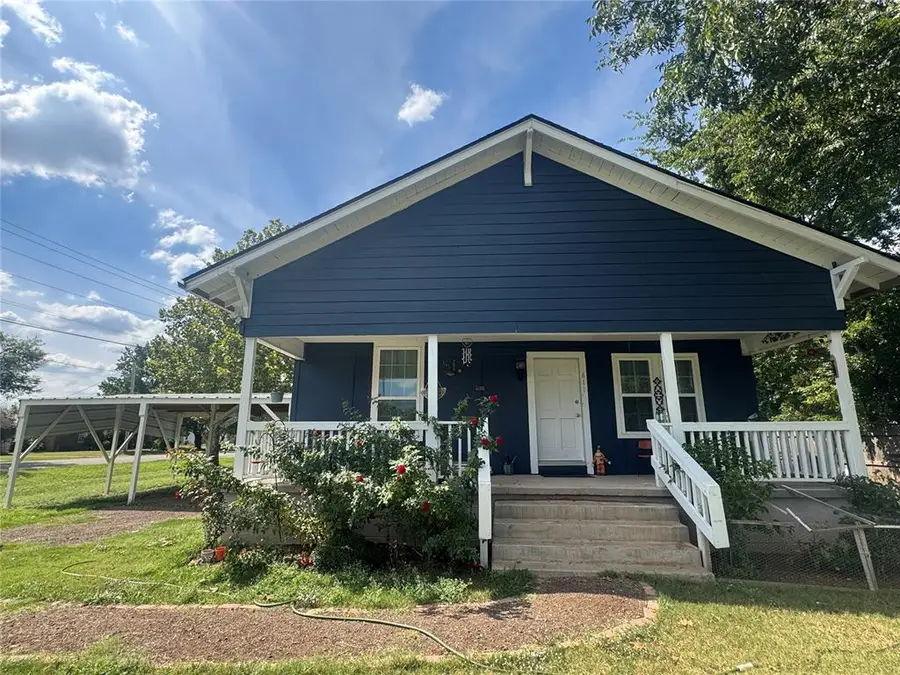 611 SW 6th Street, Lindsay, OK 73052 - #2