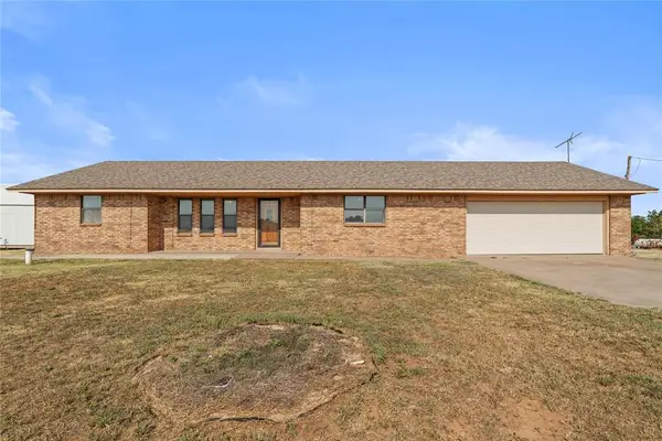 81613 N 2520 Road, Watonga, OK 73772