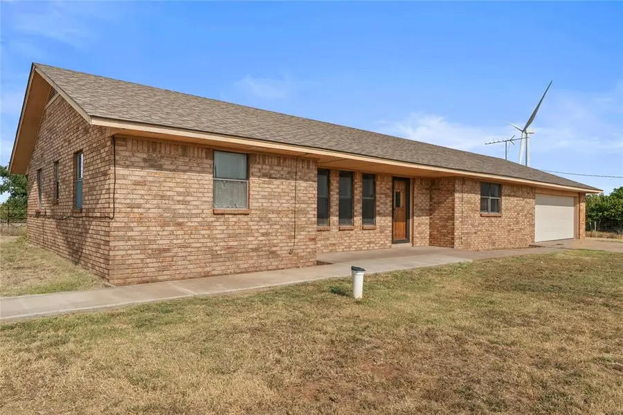 81613 N 2520 Road, Watonga, OK 73772 - #2