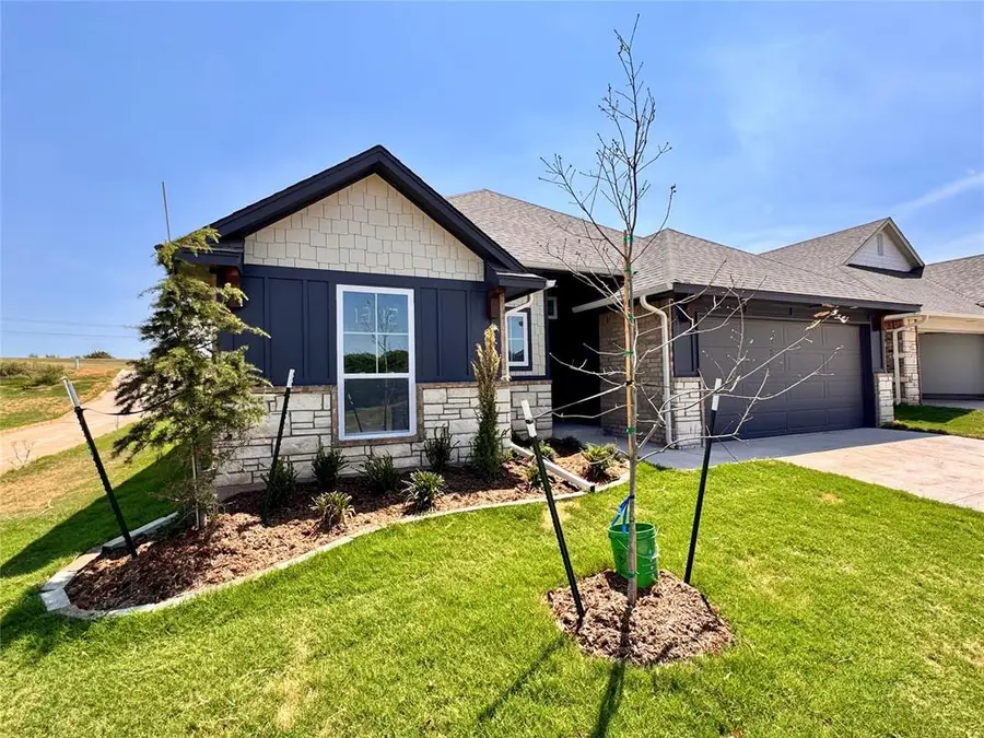 1312 Colonial Avenue, Tuttle, OK 73089 - #2