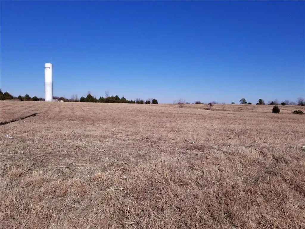 SE 29th Street, Harrah, OK 73045 - #1