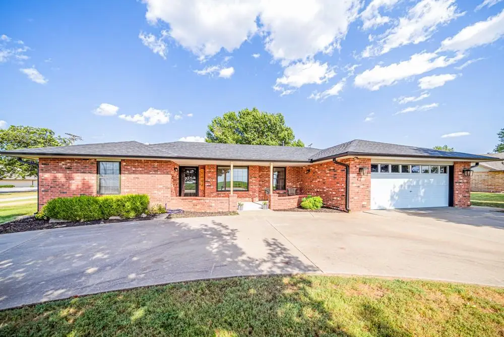 1602 S 13th Street, Blackwell, OK 74631 - #1