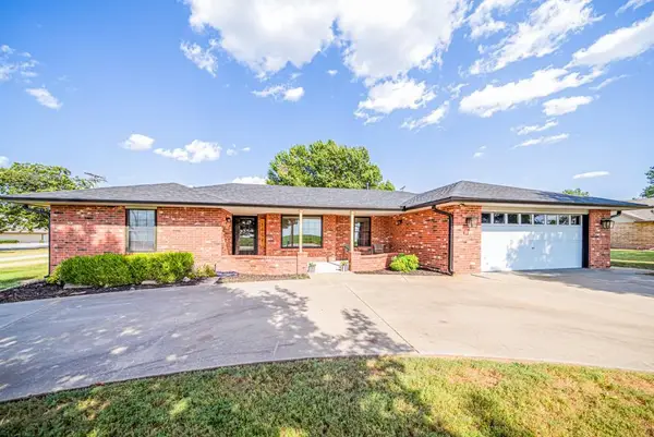 1602 S 13th Street, Blackwell, OK 74631