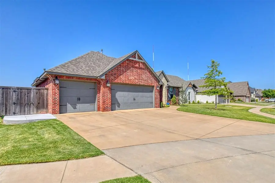 4217 Frontier Trail, Norman, OK 73072 - #2