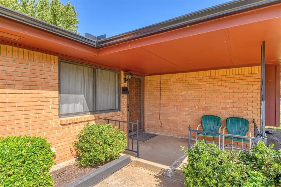 1135 Elmhurst Street, Moore, OK 73160 - #2