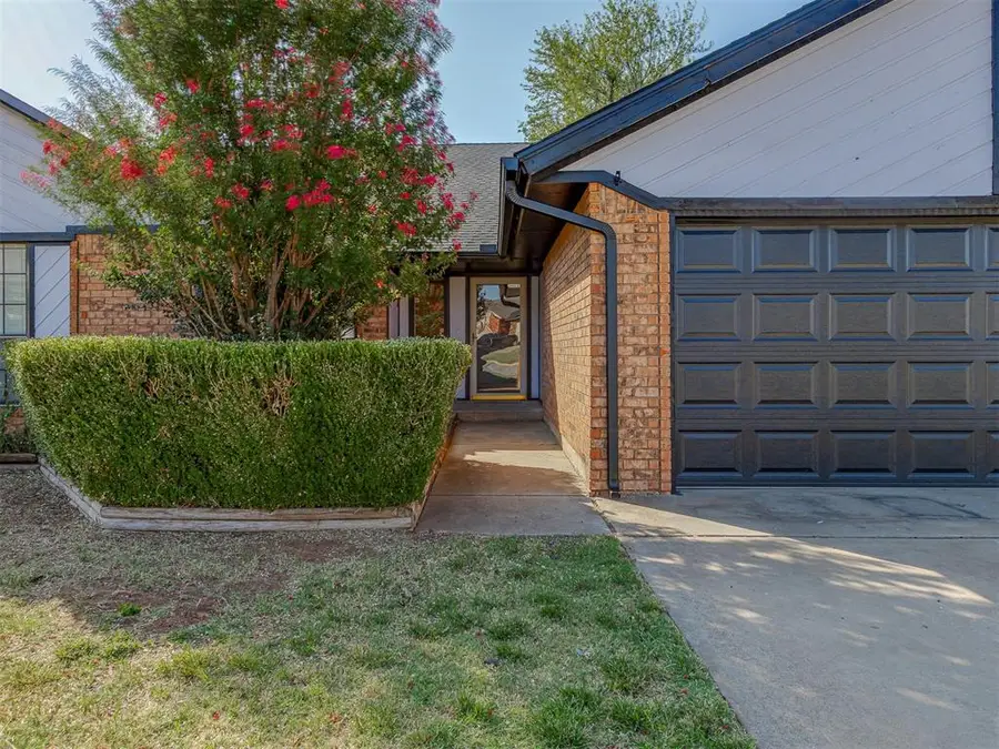 720 Tumbleweed Drive, Yukon, OK 73099 - #2