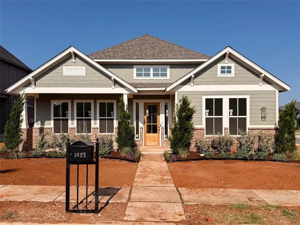 1925 Parkwood Avenue, Edmond, OK 73034 - #1