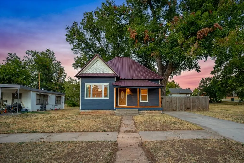 623 S 8th Street, Chickasha, OK 73018 - #1
