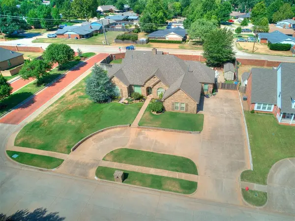 1429 Spring Creek Drive, Yukon, OK 73099