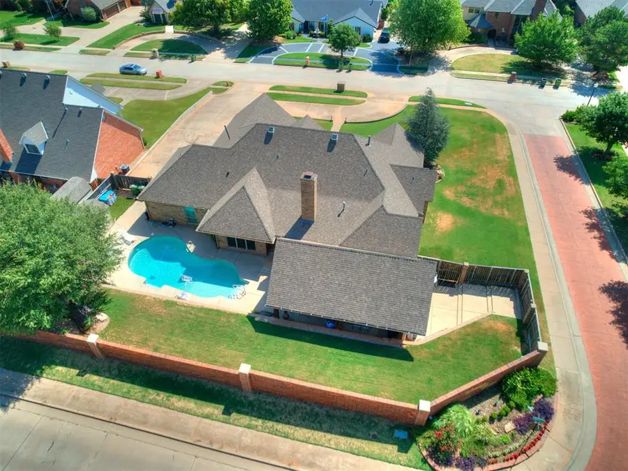 1429 Spring Creek Drive, Yukon, OK 73099 - #2