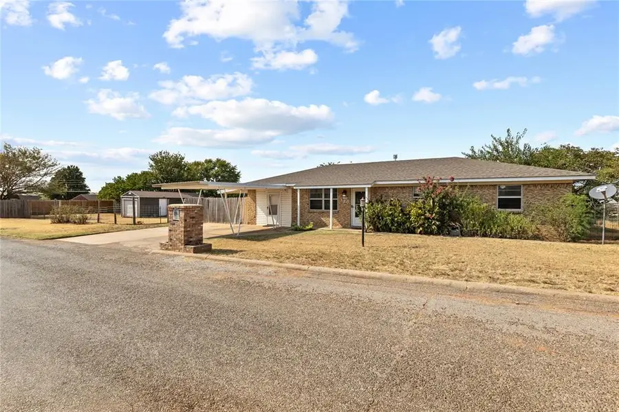 120 Ridgeline Drive, Weatherford, OK 73096 - #2