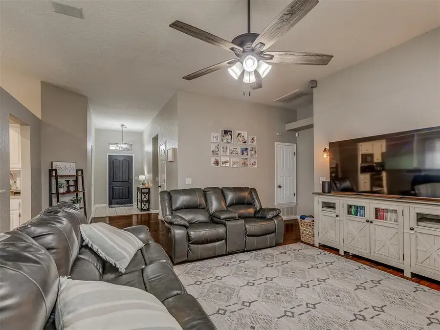 1617 Pinnacle Lane, Edmond, OK 73003 - #3