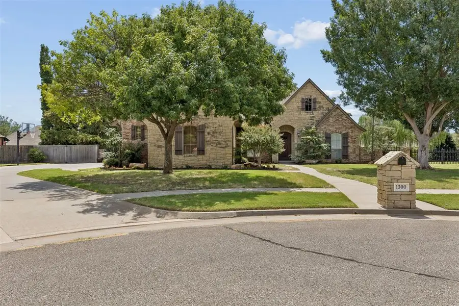 1300 Redbud Court, Oklahoma City, OK 73160 - #3