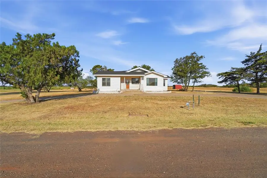 725 W Broadway Street, Mountain Park, OK 73552 - #2